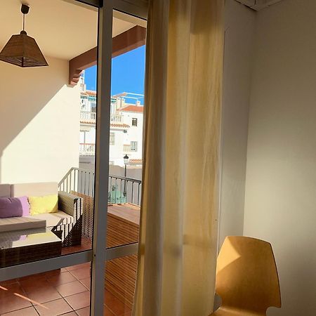 Appartement Tiyoweh à Nerja Extérieur photo
