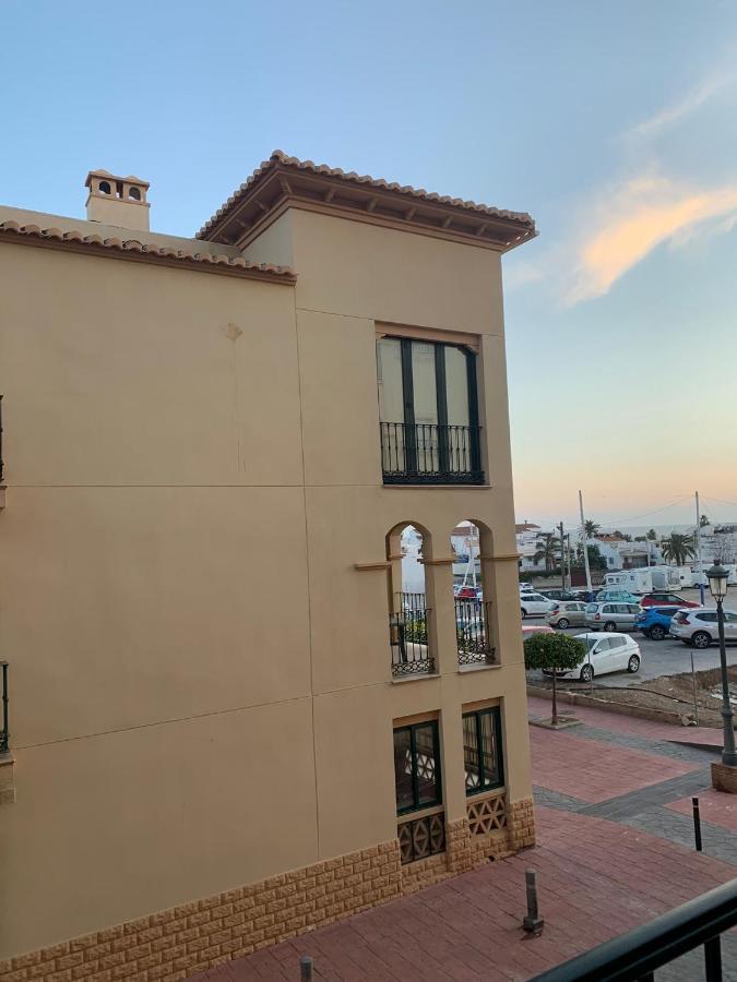 Appartement Tiyoweh à Nerja Extérieur photo