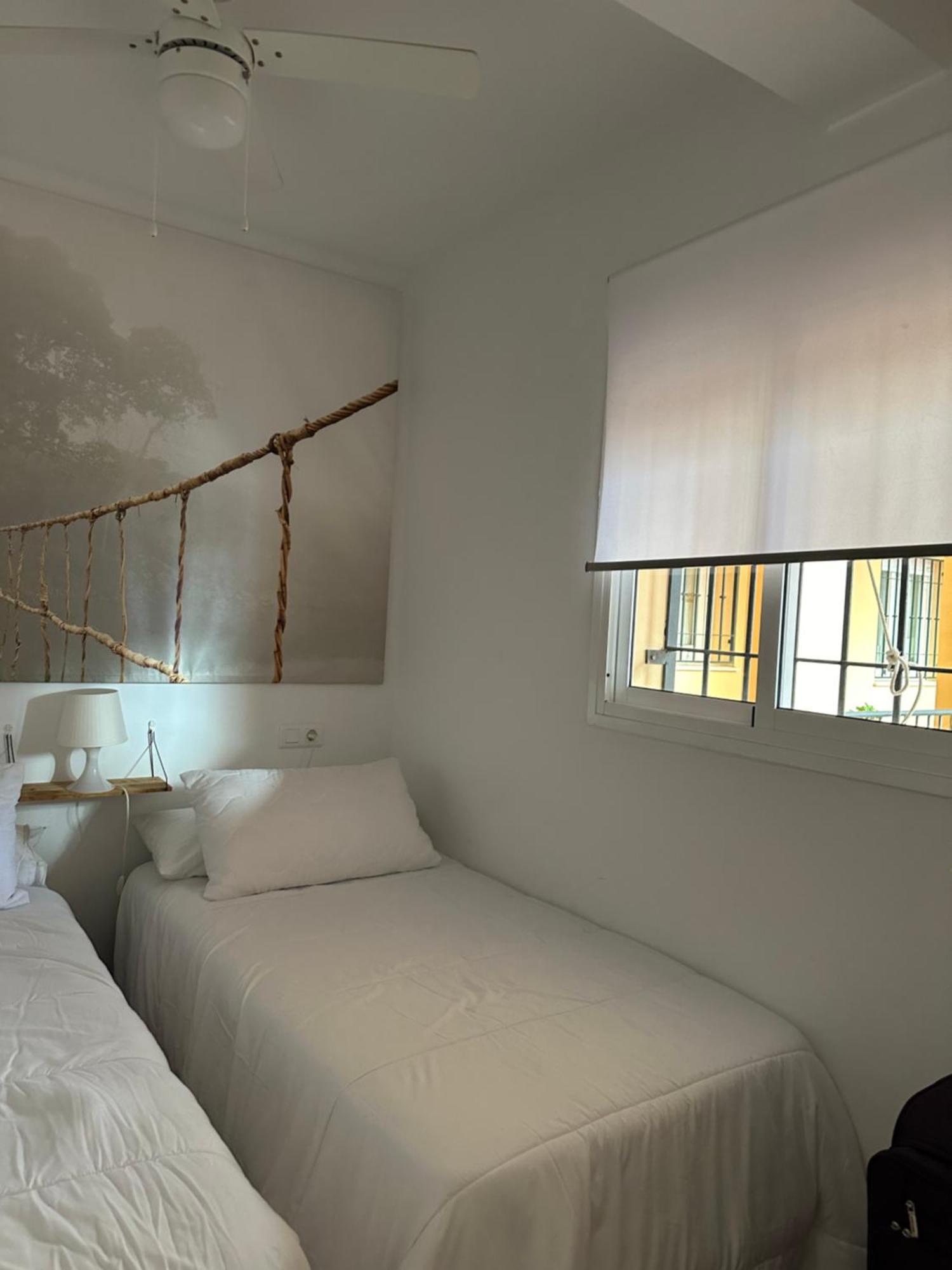 Appartement Tiyoweh à Nerja Extérieur photo