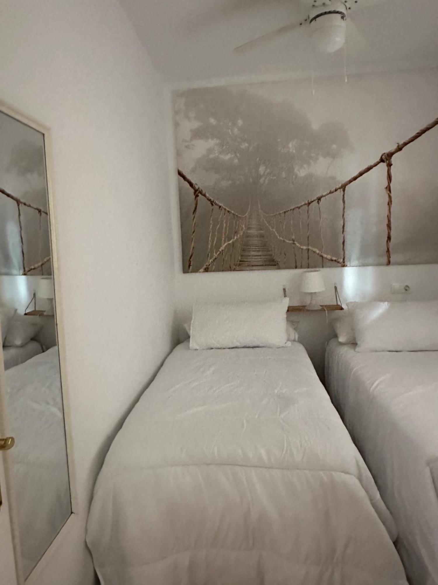Appartement Tiyoweh à Nerja Extérieur photo